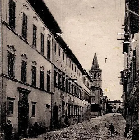 Dolce Rosa ♡ Centro Storico Oda ve Kahvaltı Sansepolcro