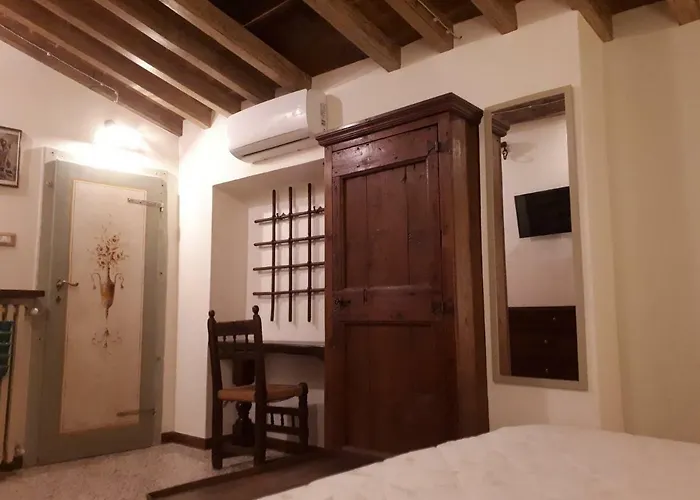Dolce Rosa ♡ Centro Storico Nocleg ze śniadaniem