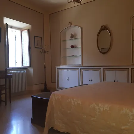 Dolce Rosa ♡ Centro Storico Bed & Breakfast