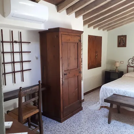 Dolce Rosa ♡ Centro Storico Bed & Breakfast Sansepolcro